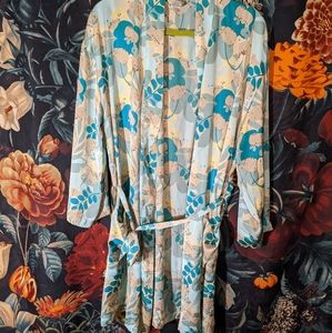 Pusheen Box short lightweight robe xs-m